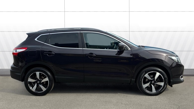 Nissan Qashqai 1.2 DiG-T N-Connecta 5dr Petrol Hatchback